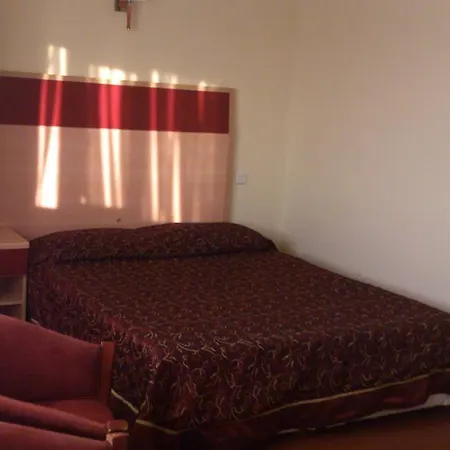 Hotel Penguen 3*